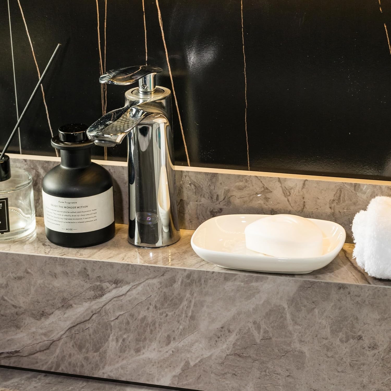 Soap Dish Soap Holder Shower, Ceramic Soap Dishes for Bar Soap Sponge, Shower Soap Dish Soap Saver Tray for Bathroom Kitchen Sink, Easy to Clean, White