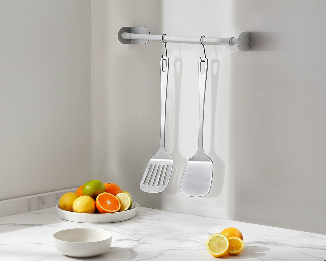 2 Pcs Stainless Steel Spatulas Set, Metal Spatula Solid & Slotted Turner, Heavy Duty Sturdy Spatula for Kitchen Use, High Heat Resistant Cooking Utensils for Fish Eggs Pancakes, Easy to Clean, Silver