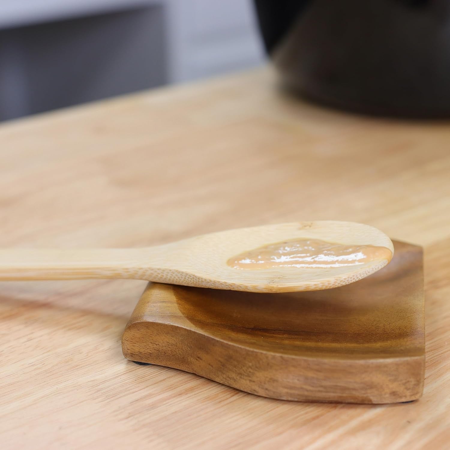 Wooden Spoon Rest - Acacia Wood Stove Top Spoon Holder with Non-Slip Grips for Spoons, Spatulas, and Tongs